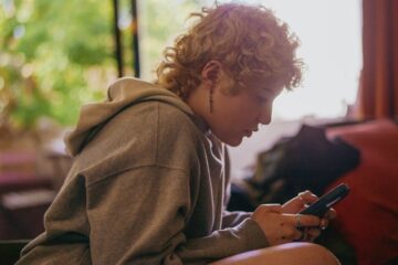 How to Start Freelancing on Fiverr